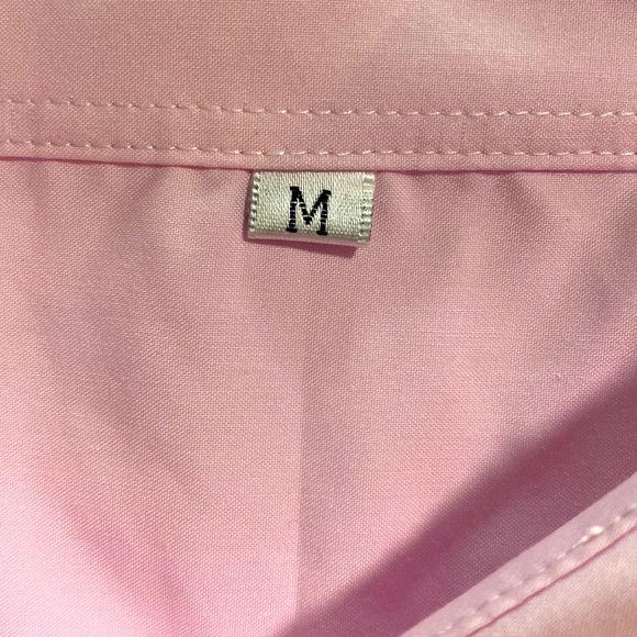 NWT PINK BUTTON UP MEDIUM - Picture 4 of 4